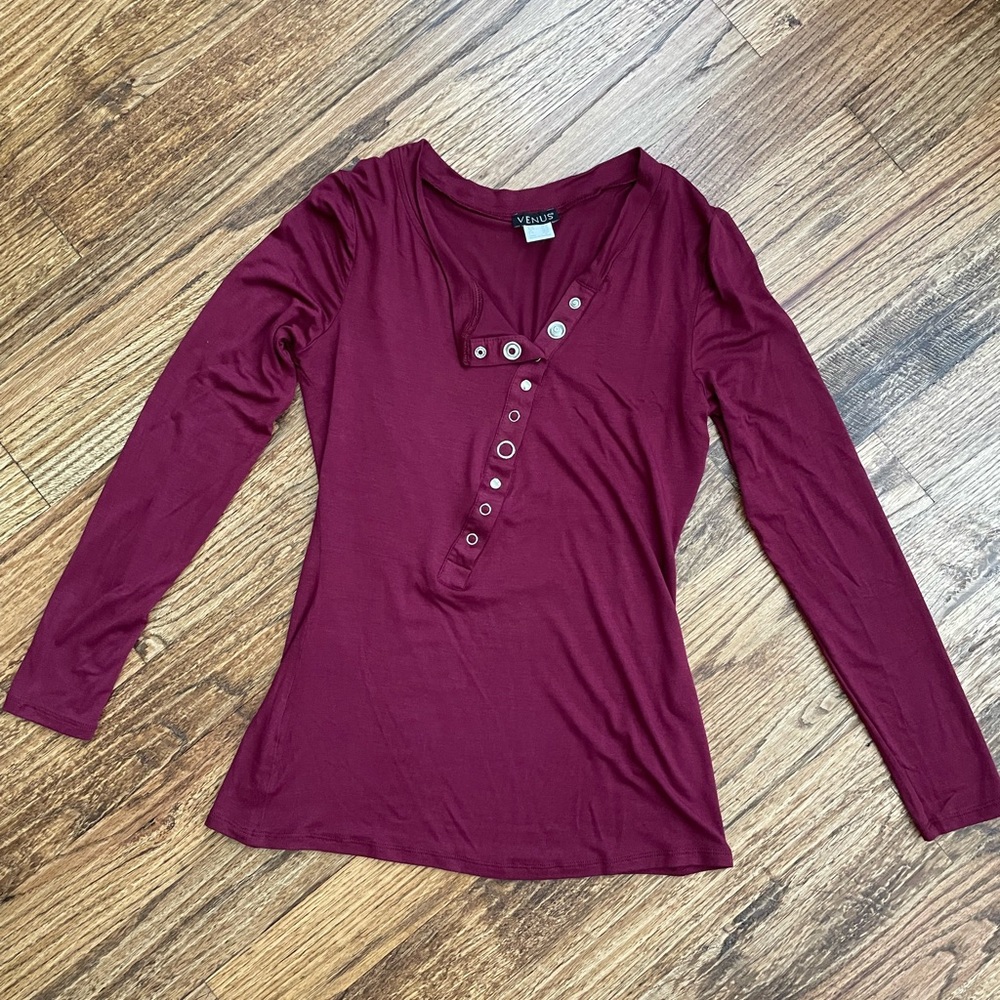 Venus Marion Top Size Small